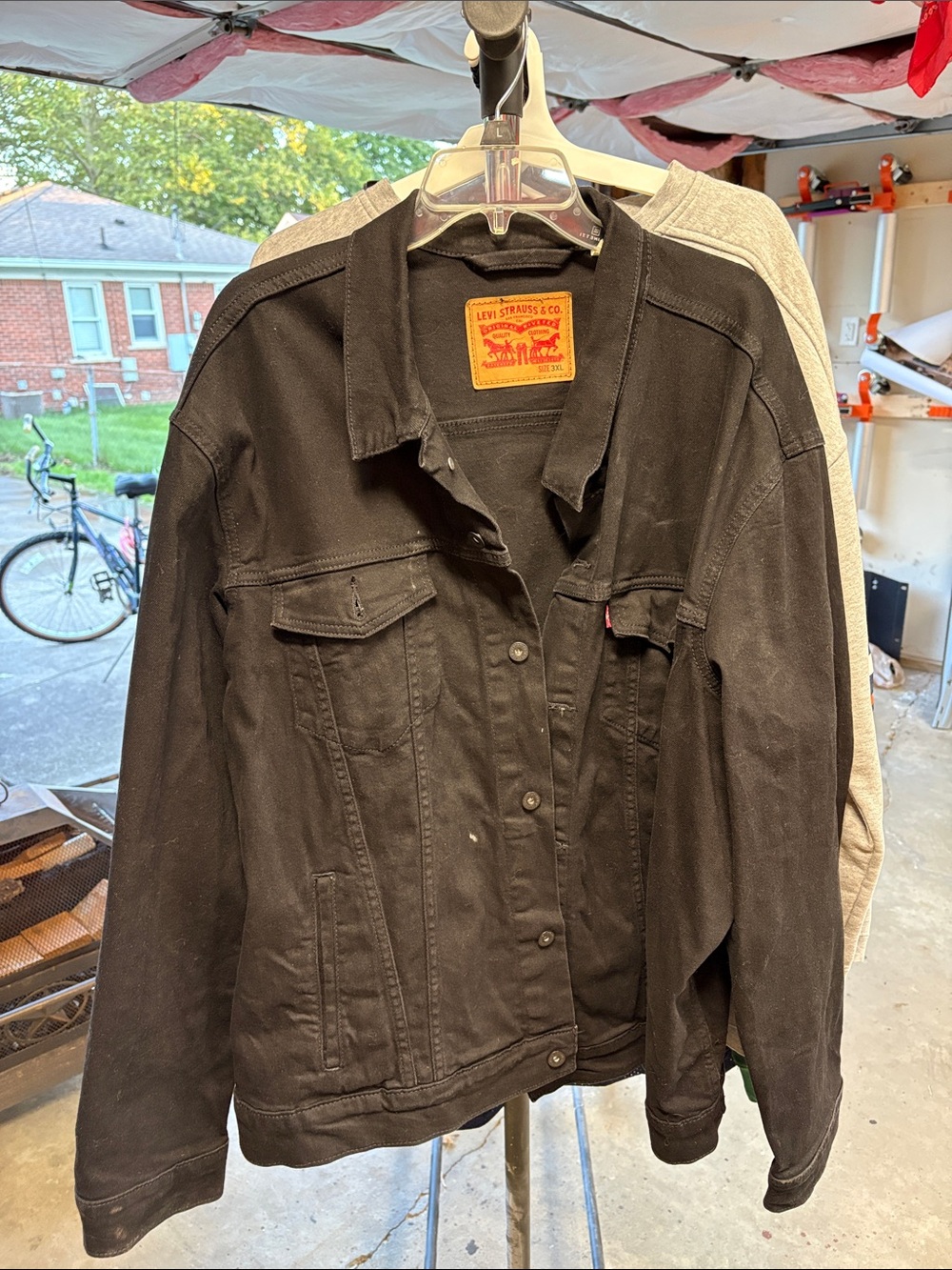 Levi's Black Denim Trucker Jacket - Women's Classic Fit